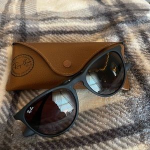 ray ban sunglasses